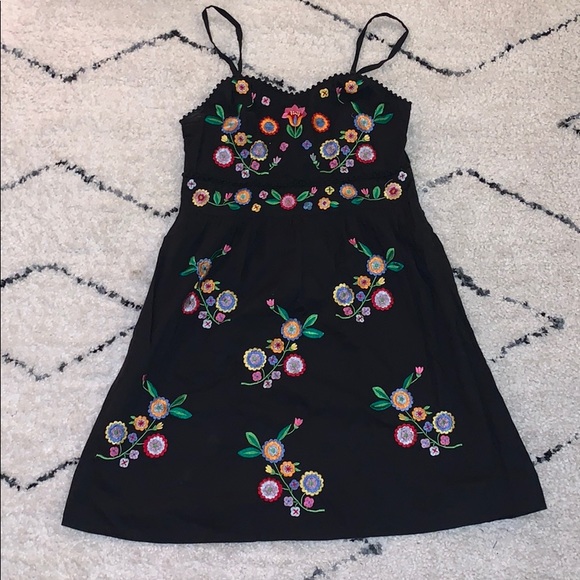 EARTHBOUND Dresses & Skirts - Embroidered Cotton Sun Dress